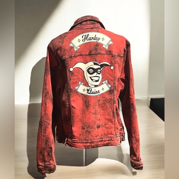 DC Comics Harley Quinn Women’s Red Overdye Denim Jacket Plus Size 3. - Picture 2 of 5